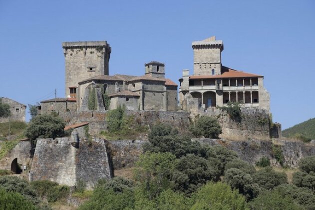 Parador Castillo de Monterrei - Photo2