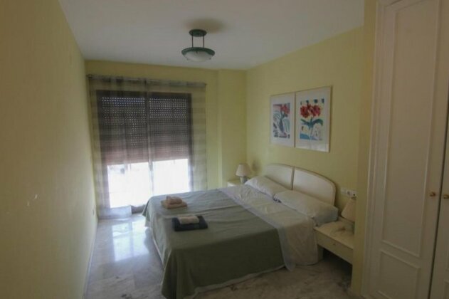 3 Bedroom Apartment Sea Views - Photo4