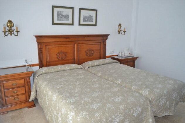 Hostal Dianes - Photo5