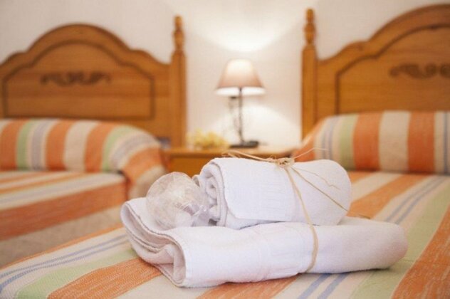 Rustic Med Castell - Photo5