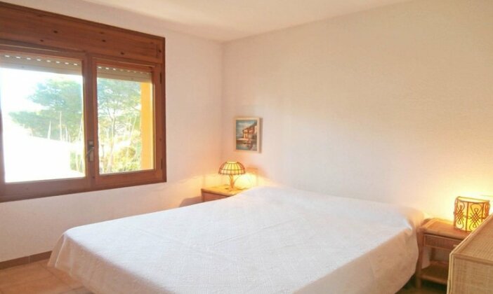 104684 - Apartment In Palafrugell - Photo4