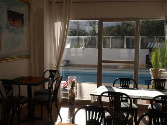 Hostal Orsi - Photo4