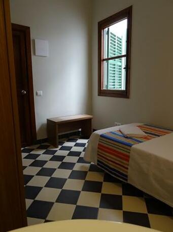 Hostal Ritzi - Photo2