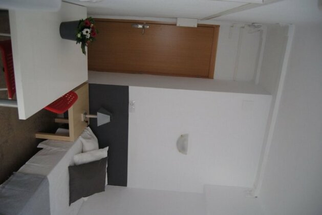Low Cost CH - Photo5