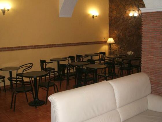 Hostal Mitre Paterna - Photo3