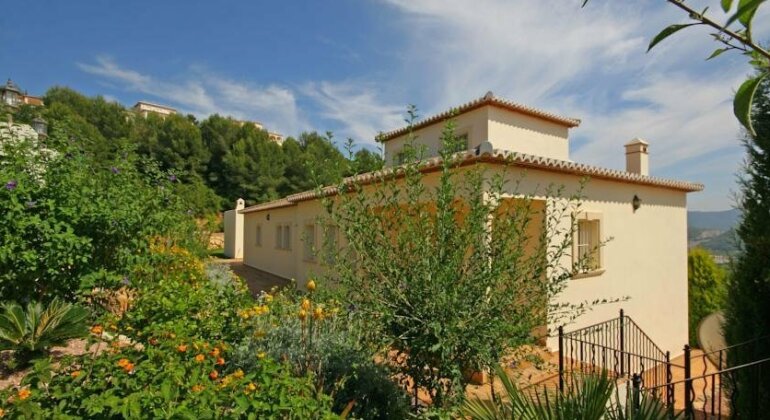 Villa Cortez - Photo2