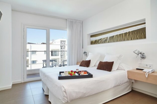 Ibiza Sun Apartments - Photo4