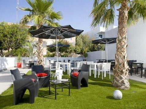 Migjorn Ibiza Suites & Spa - Photo2