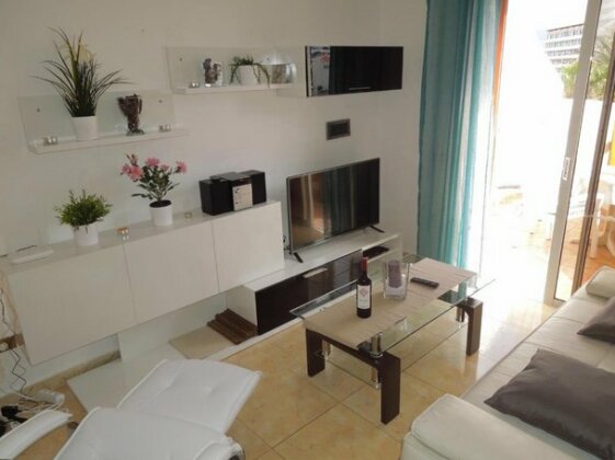 Apartment PS3 only 100 meters to beach - Photo5