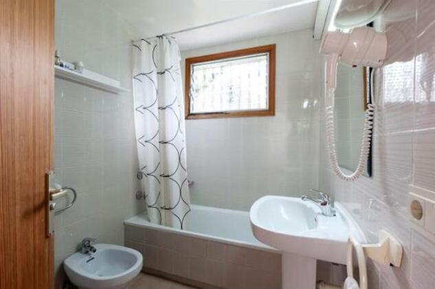 Apartamentos Leo - Photo4