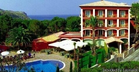 Cala San Vicens Hotel