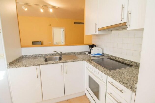 Cozy apartment near the sea with wifi and pool - Photo4