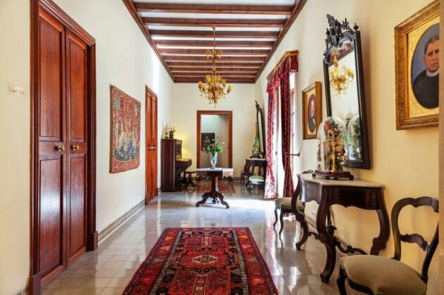 Hotel Llenaire - Photo4