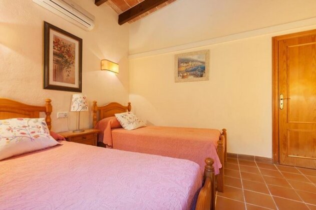 Rotes Pollenca - Photo2