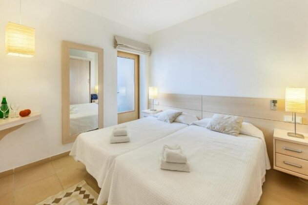 Seafront Apartment IRU - Photo3