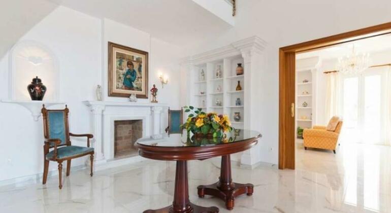 Villa Quiros ll - Photo5