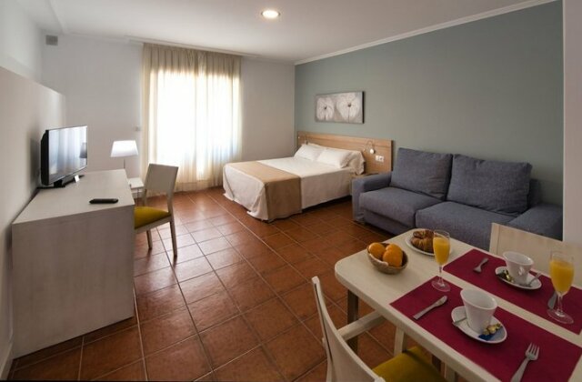 Hotel Apartamentos Dabarca - Photo3
