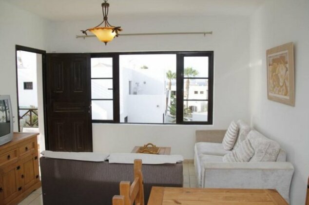 Apartment in Puerto del Carmen - 103287 by MO Rentals - Photo4
