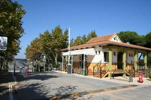 Camping Playa La Bota