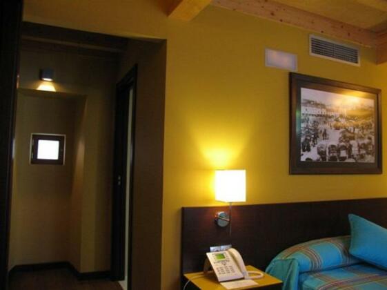 Hotel Rolle - Photo4