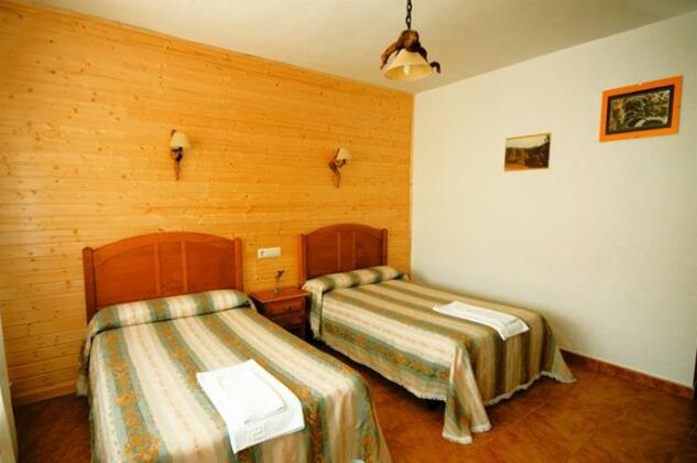 Hostal Rio Mundo - Photo2