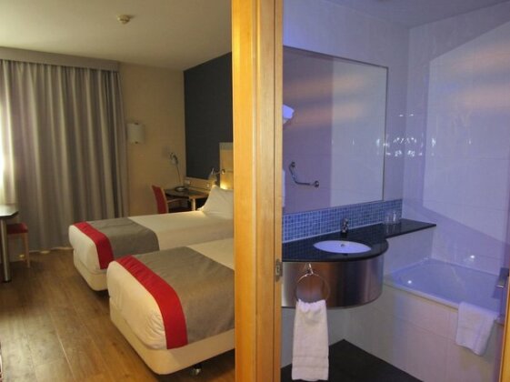 Hotel Holiday Inn Express Madrid-Rivas - Photo5