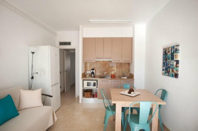 Apartamento a pie de playa y parking - Photo3