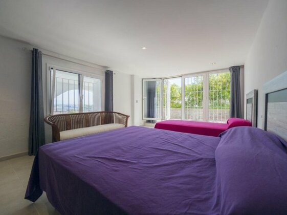InmoSantos Casa Tordera - Photo2