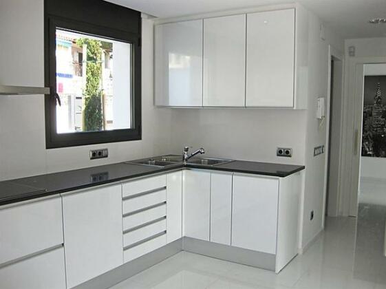 Interhome - Carretera de montjoi 4 - Photo5