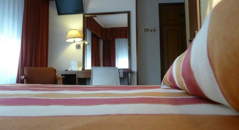 Hotel Aragon Salamanca - Photo3