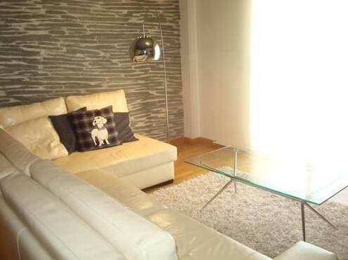 Click & Booking Apartamentos Blue Moon - Photo4