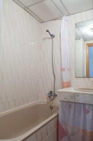 UHC Paradis Apartments - Photo3