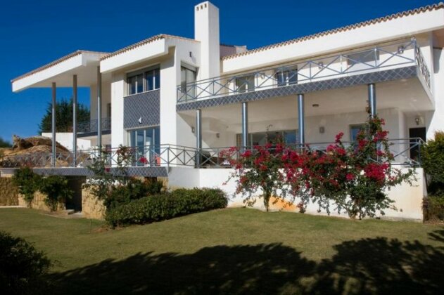 Sotogrande Almenara Modern 6 Br Villa With Stunning Sea Views