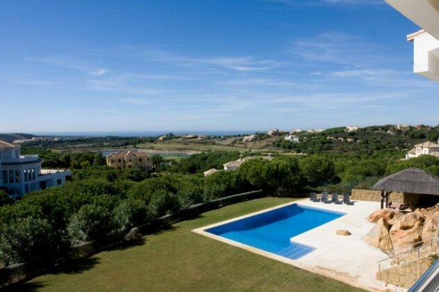 Sotogrande Almenara Modern 6 Br Villa With Stunning Sea Views - Photo2