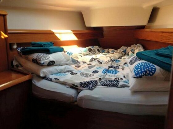 Yacht Brego - A Different Way to Stay - Photo4