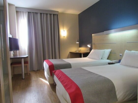 Holiday Inn Express Sant Cugat - Photo4