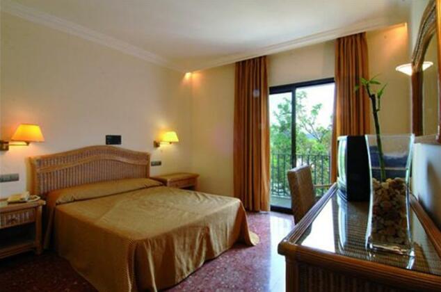 Hotel Montjoi by Brava Hoteles - Photo4