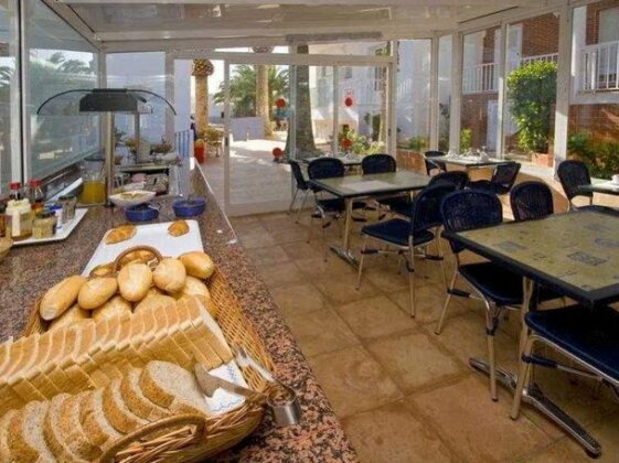 Hostal Mar Blava - Photo4