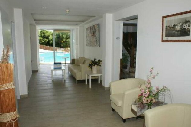 Hostal Xuroy - Photo2