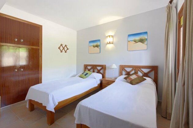 Apartamentos Colomar - Photo2