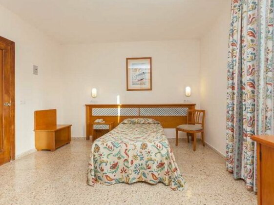 Sirenis Hotel Playa Imperial Ibiza - Photo5