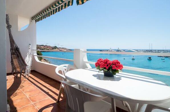 Sea side Apartment with terrace - Photo2
