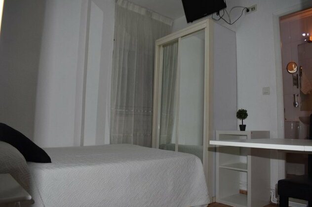 Hostal Lucy - Photo5