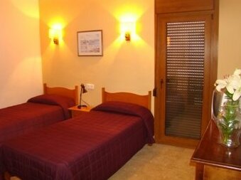 Hostal Oliver Santanyi - Photo2