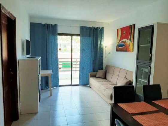 Apartment 100 meters from the beach - Photo2