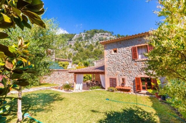Fabulous Rural House with views to the mountains - Photo3