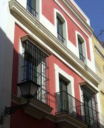 Apartamentos Living Sevilla Centro Maestranza - Photo2