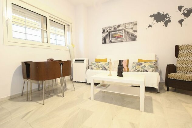 Deluxe Apartment in Altozano Triana - Photo3