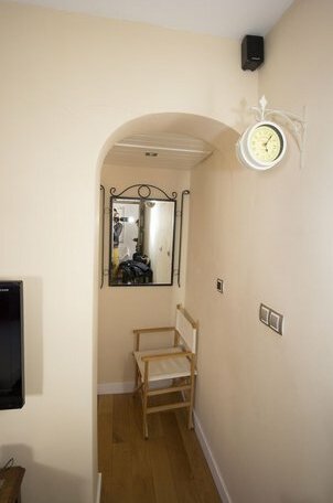Deluxe Apartment in Triana - Photo5