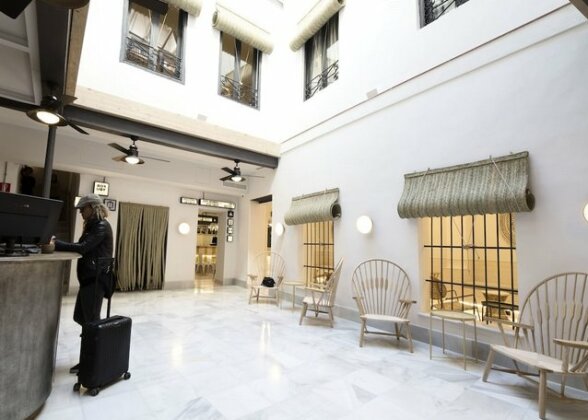 For You Hostel Sevilla - Photo2